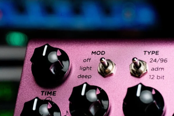 dig-v2-mod Strymon | DIG V2 Dual Digital Delay | 雙延遲 × 經典重塑