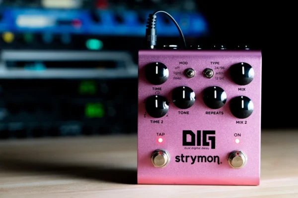 dig-v2-promo3 Strymon | DIG V2 Dual Digital Delay | 雙延遲 × 經典重塑