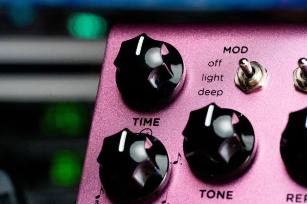dig-v2-time Strymon | DIG V2 Dual Digital Delay | 雙延遲 × 經典重塑