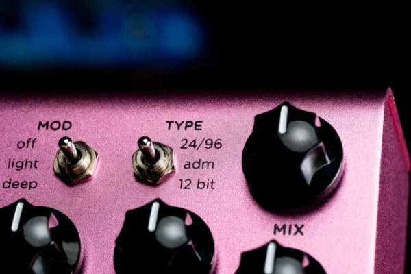 dig-v2-type Strymon | DIG V2 Dual Digital Delay | 雙延遲 × 經典重塑