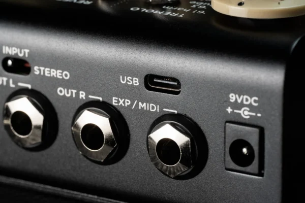 Strymon | Flint V2 Tremolo & Reverb | 經典顫音殘響雙引擎