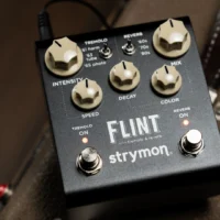 Strymon | Flint V2 Tremolo & Reverb | 經典顫音殘響雙引擎