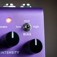 Strymon | UltraViolet | 經典 Vibe 類比調變 × 三段偏壓 × 立體聲 MIDI 控制