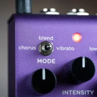 Strymon | UltraViolet | 經典 Vibe 類比調變 × 三段偏壓 × 立體聲 MIDI 控制