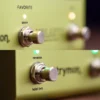 volante-hold_pause Strymon | Volante | 磁帶延遲 × 多軌回聲機