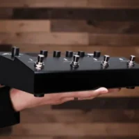 Fractal Audio  AM4 頂級音箱模擬器