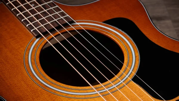 Taylor 112ce Special Edition Honeyburst 電木吉他