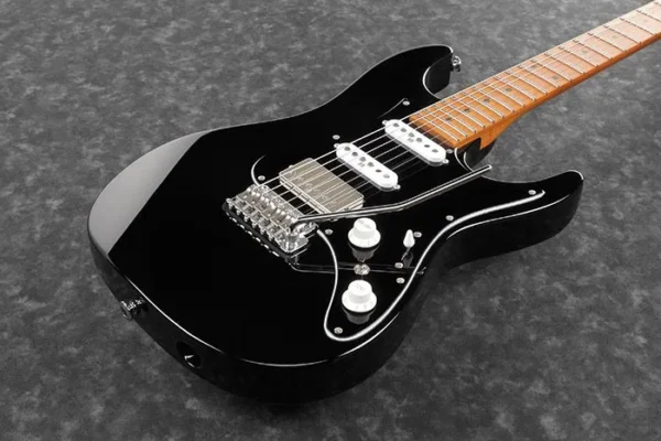 Ibanez 日廠 AZ2204B Prestige 電吉他