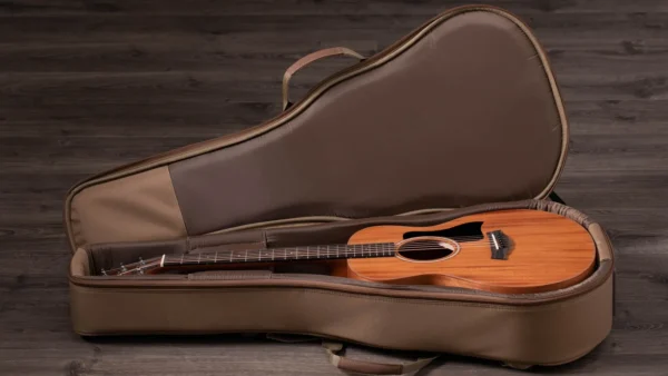 Taylor GS Mini-e Mahogany 電木吉他